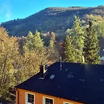 Exclusives Waldhaus Zum Gechillten Hirsch - Komplett Apartament *