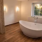 Exclusives Waldhaus Zum Gechillten Hirsch - Komplett Apartament *