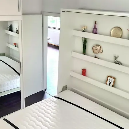 Exclusives Waldhaus Zum Gechillten Hirsch - Komplett