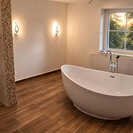 Exclusives Waldhaus Zum Gechillten Hirsch - Komplett شقة *