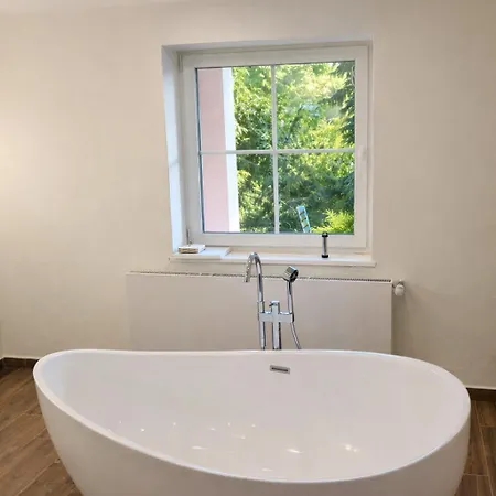 شقة Exclusives Waldhaus Zum Gechillten Hirsch - Komplett *