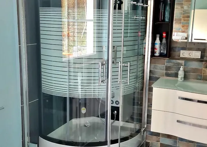 Exclusives Waldhaus Zum Gechillten Hirsch - Komplett