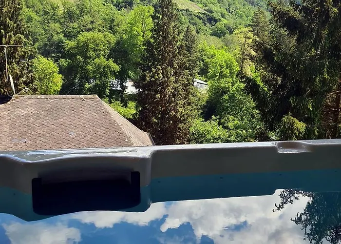 Exclusives Waldhaus Zum Gechillten Hirsch - Komplett