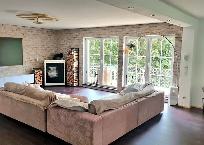 Exclusives Waldhaus Zum Gechillten Hirsch - Komplett *