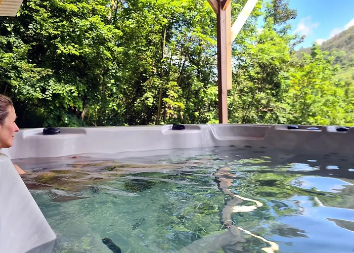 Exclusives Waldhaus Zum Gechillten Hirsch - Komplett